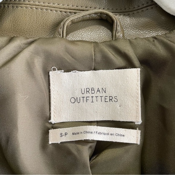 Urban Outfitters Oversized Jules Faux Leather Blazer Olive Small - Picture 13 of 15